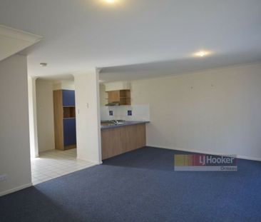 NEAT AS A PIN! - Photo 3