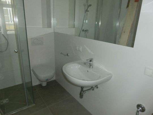 Zentrum, barriefreie sanierte 1,5 ZI mit Top Ausstattung, in Innenhoflage, unbefristete Miete - Photo 1