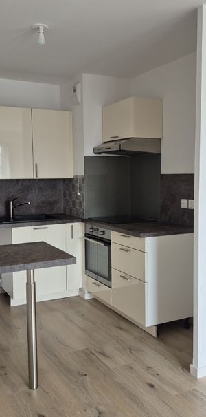 Location Appartement 2 pièces 45m² LILLE 59000 - Photo 1