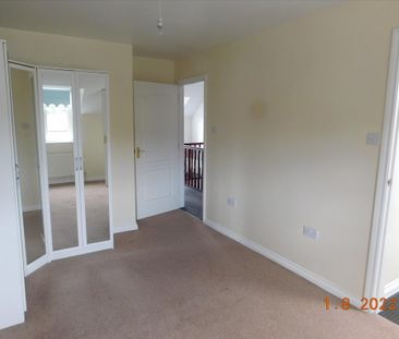 3 bedroom terraced house to rent - Photo 1