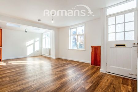 3 bedroom apartment to rent - Photo 2