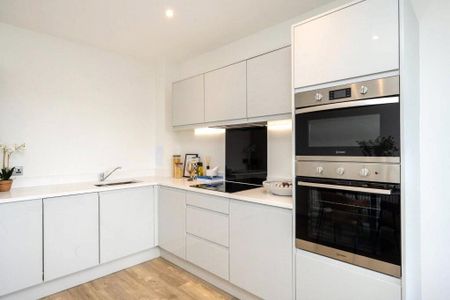 2 bedroom apartment to rent - Photo 4