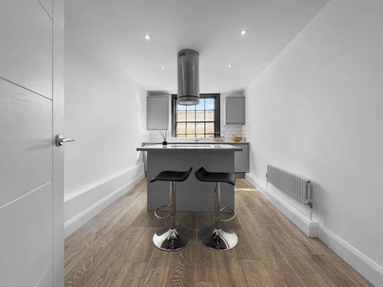 Salisbury Street Room B - Photo 1