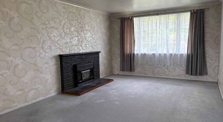 Three bedrooms, Large corner section! - Photo 5