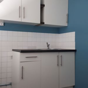 Location Appartement 2 pièces 50m² LE MANS 72000 - Photo 2