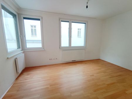 7.Ahornergasse – PROVISIONSFREIE 4-ZIMMER LUXUS-LOGGIAMIETE MIT GARAGENPLATZ, FITNESSRAUM UND SAUNA NAHE DER NEUBAUGASSE - Foto 2