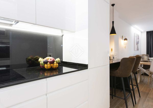 An elegant, modern, fully furnished apartment for rent in the city centre of Vigo, Pontevedra