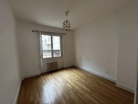 Location Appartement 4 pièces 90m² LE CREUSOT 71200 - Photo 5