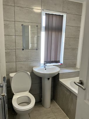 3 Bed End Terrace, Acanthus Road, L13 - Photo 1