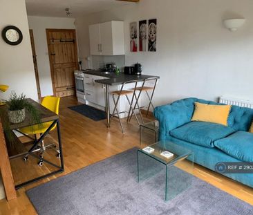 Studio to rent - Photo 3