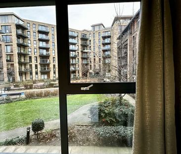 Albatross Way, London - Photo 2