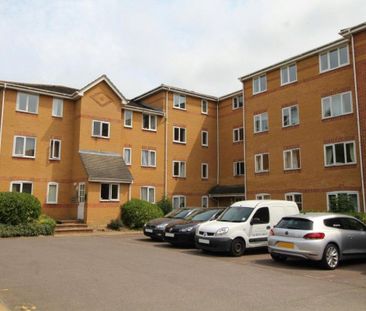 Ascot Court, Aldershot, Hampshire, GU11 - Photo 4