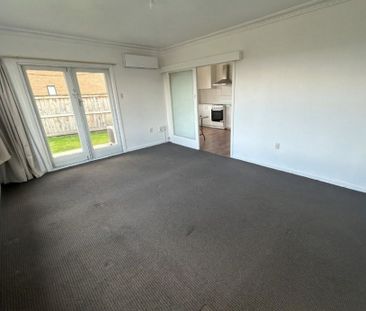 Ideally located on Victoria Street in the popular Beerescourt area,... - Photo 3