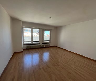 Location Appartement 4 pièces 97m² - Photo 4