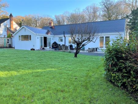 5 bedroom detached bungalow to rent - Photo 2