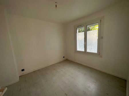 Location Appartement 3 pièces 69m² - Photo 2