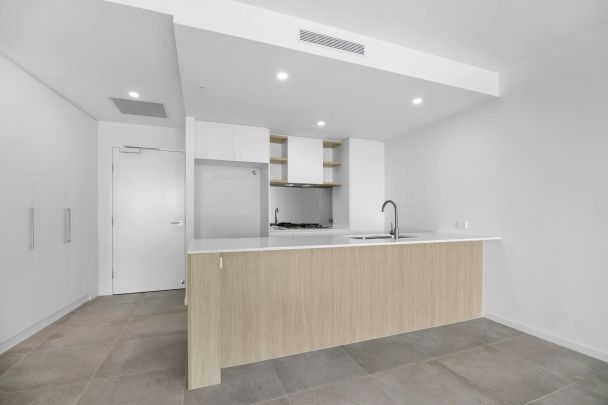 1405/6-8 Sickle Avenue, Hope Island. - Photo 1