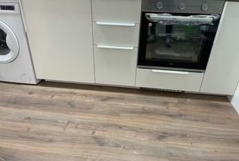 Plaça de Pep Ventura, Badalona, Catalonia 08912