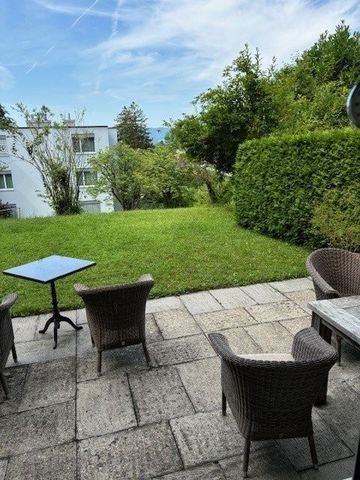 Rent a 4 ½ rooms apartment in Zumikon - Photo 5