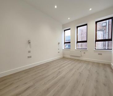 2 bedroom Flat To Let Total Size: 714 SQ FT - Photo 3