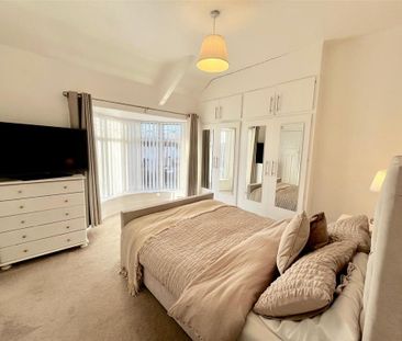 2 bedroom semi-detached house to rent - Photo 6