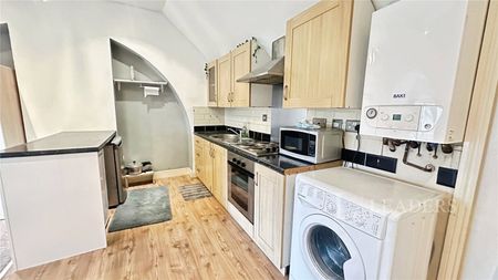 1 bedroom studio to rent Brantwood Road, Luton, Bedfordshire, LU1 - Photo 5