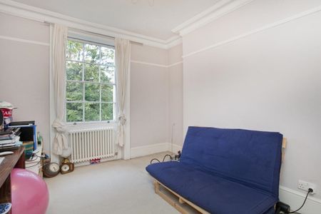 2 Bed Flat, Myddelton Square, EC1R - Photo 5