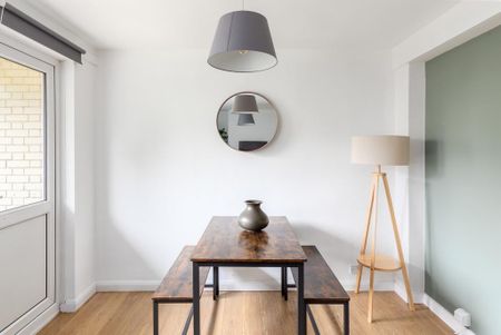 2 bedroom ground floor flat to rent - Photo 5