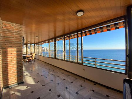 4 room luxury Flat for rent in Benidorm, Valencia - Photo 2