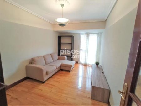 Piso en alquiler en Zona Amaña - Photo 3