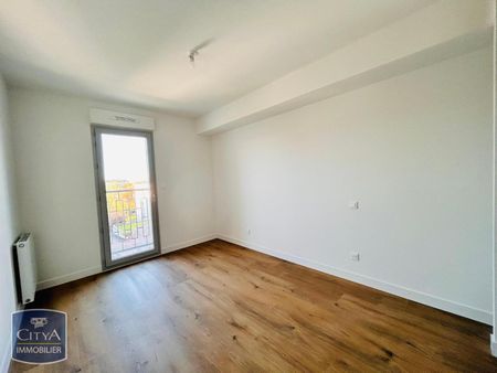 Location Appartement 3 pièces 75m² LAVAL 53000 - Photo 3