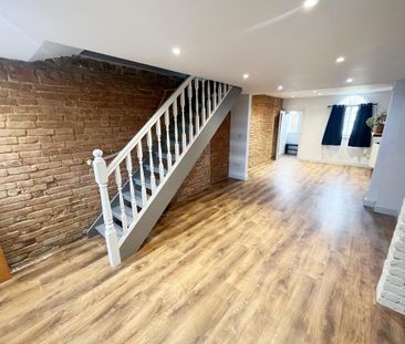 2 bedroom cottage to rent - Photo 1