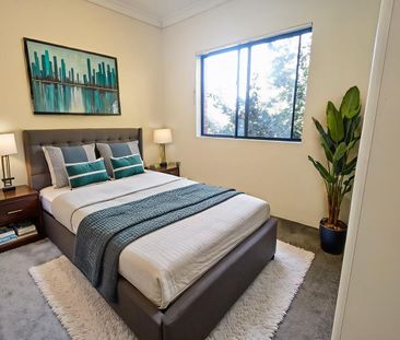Spacious 3-Bedroom Townhouse - Prime Homebush Location (4/1 Ismay A... - Photo 4