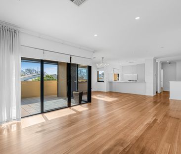 Coastal Living at Its Best - Modern 3-Bedroom Home with Ocean Views - Photo 1