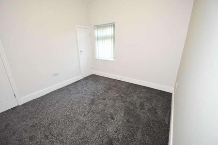 Grove Road, Heron Cross, Stoke-on-trent, ST4 - Photo 2