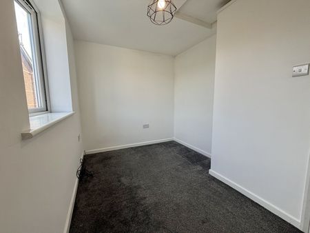 Melville Road, Winton, Bournemouth - Photo 2