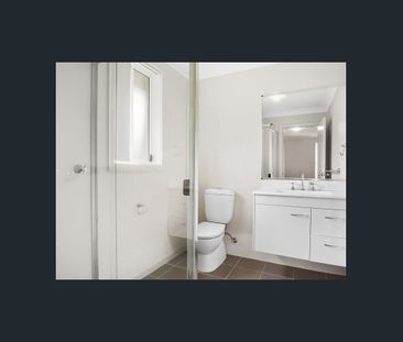 Executive family home - Photo 5