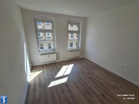Neu renovierte 4-Zimmer-Wohnung mit Balkon am Stadtrand von Plauen! - Photo 4