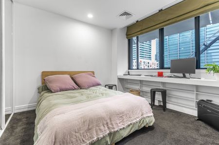 On the Waterfront - Photo 4