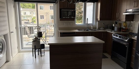 5 1/2 Sur Deux étages - Photo 3