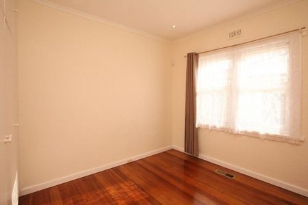 21 Gladman Street, East Launceston - Photo 2