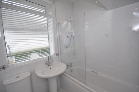 Hillend Road - Photo 2