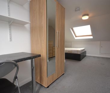 1 bedroom Flat To Let - Photo 3