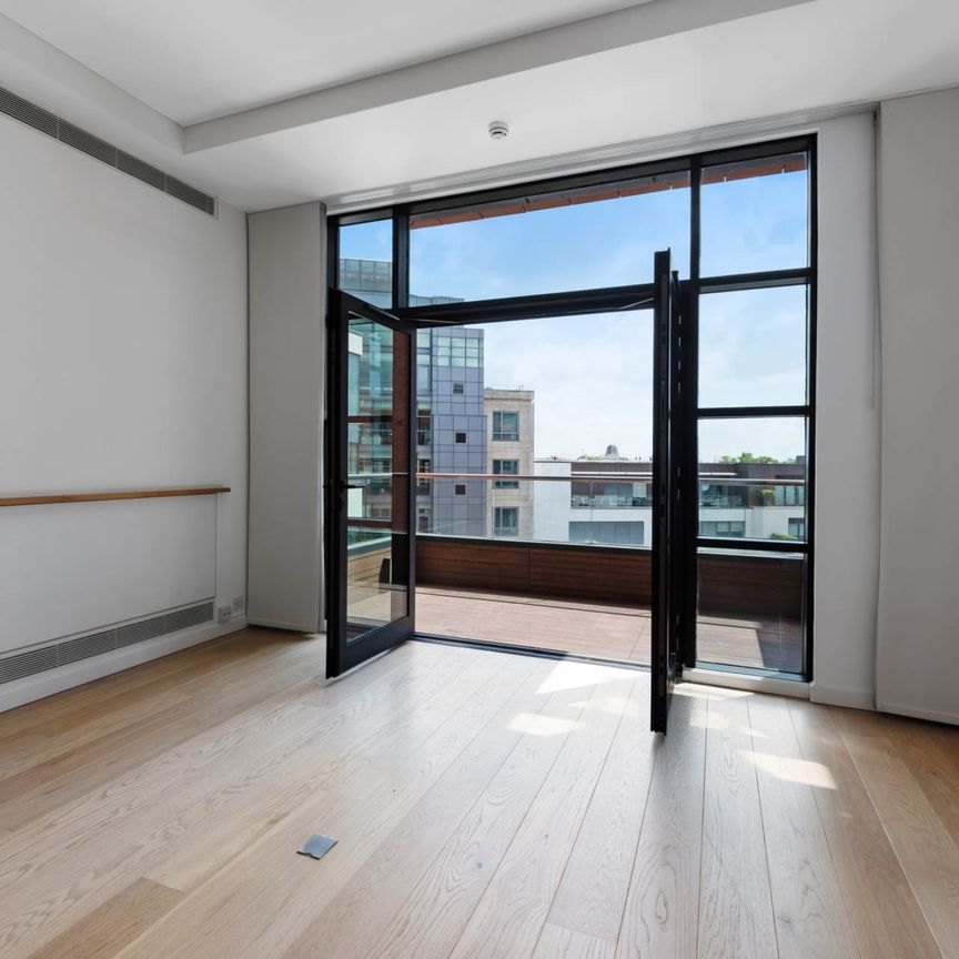 Trevor Square, Knightsbridge, SW7 - Photo 1