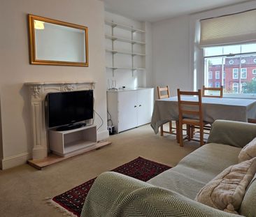 2 Bed Flat, Lupus Street, SW1V - Photo 1