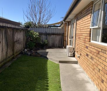 Lovely 2 bedroom Home - Photo 4