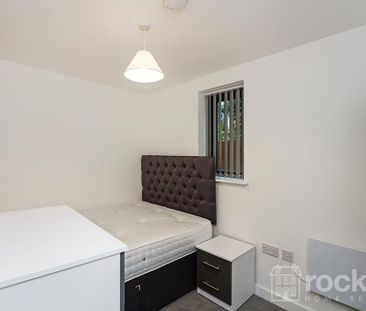 2 bedroom apartment to rent - Photo 6