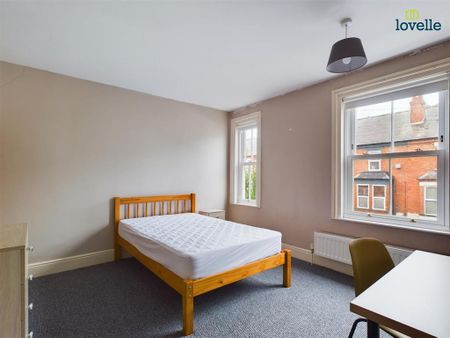 4 bedroom terraced house to rent - Photo 4