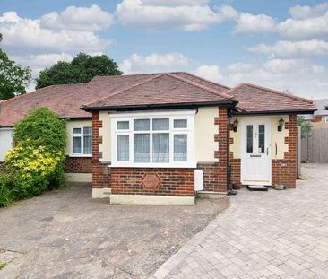 Poplar Farm Close, Ewell, Epsom, KT19 - Photo 1