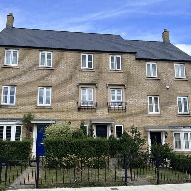 3 bedroom townhouse to rent - Photo 2